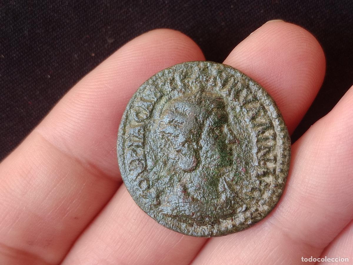 Monedas Imperio romano: Julia Domna. Raro bronce provincial - Foto 1