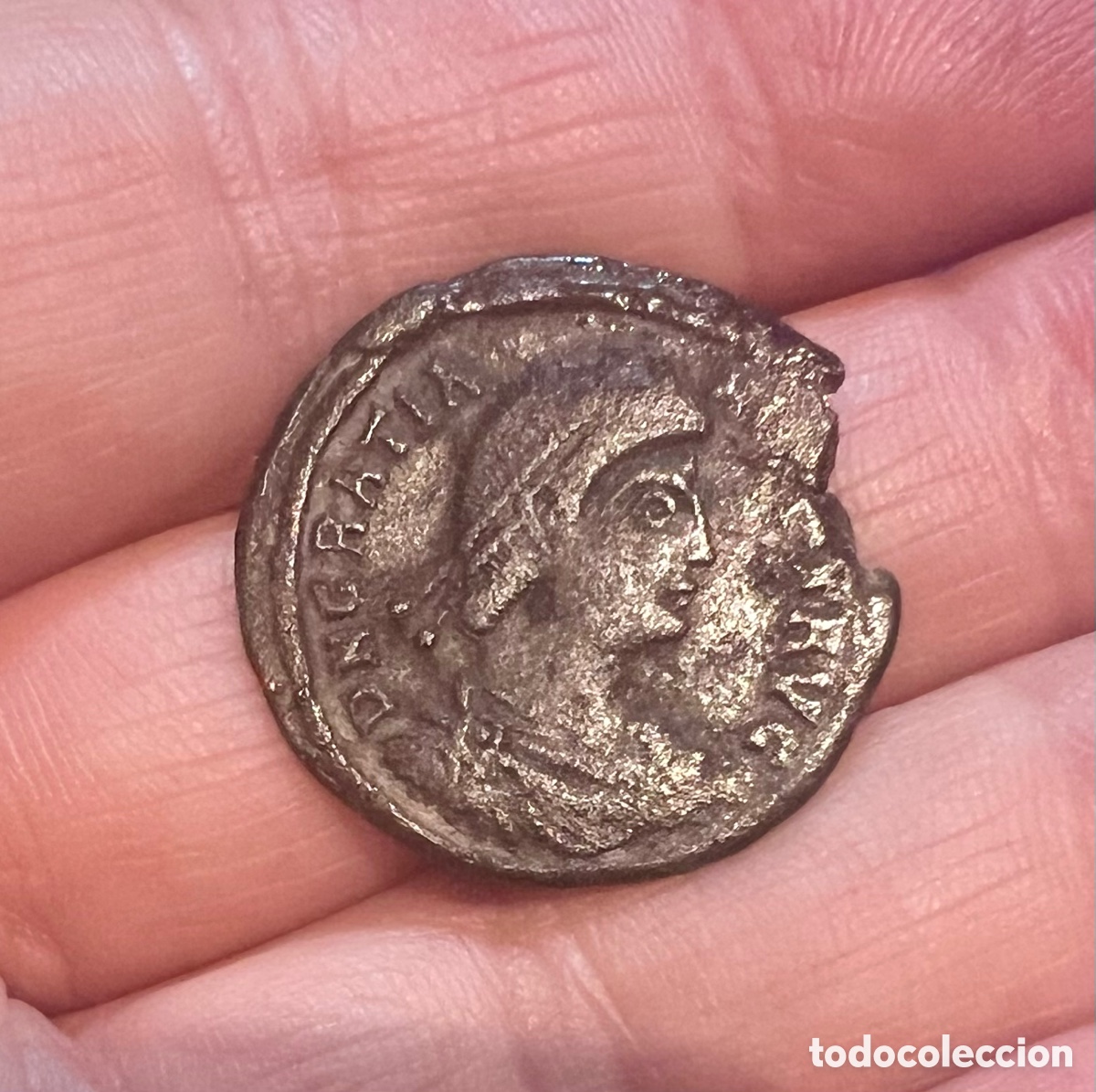 Monedas Imperio romano: Graciano, AE2, Arles. 378-383 dc. CECA PCON. - Foto 1