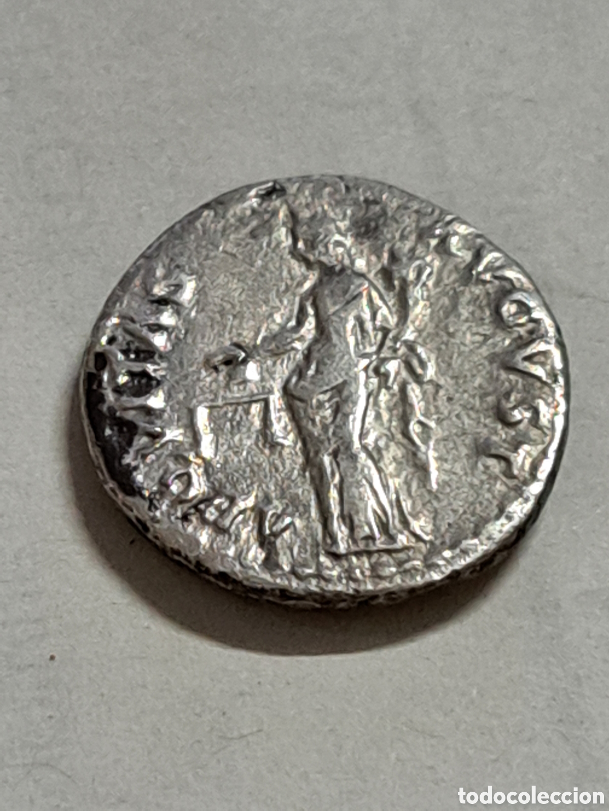Monedas Imperio romano: Denario de plata del emperador Nerva - Foto 2