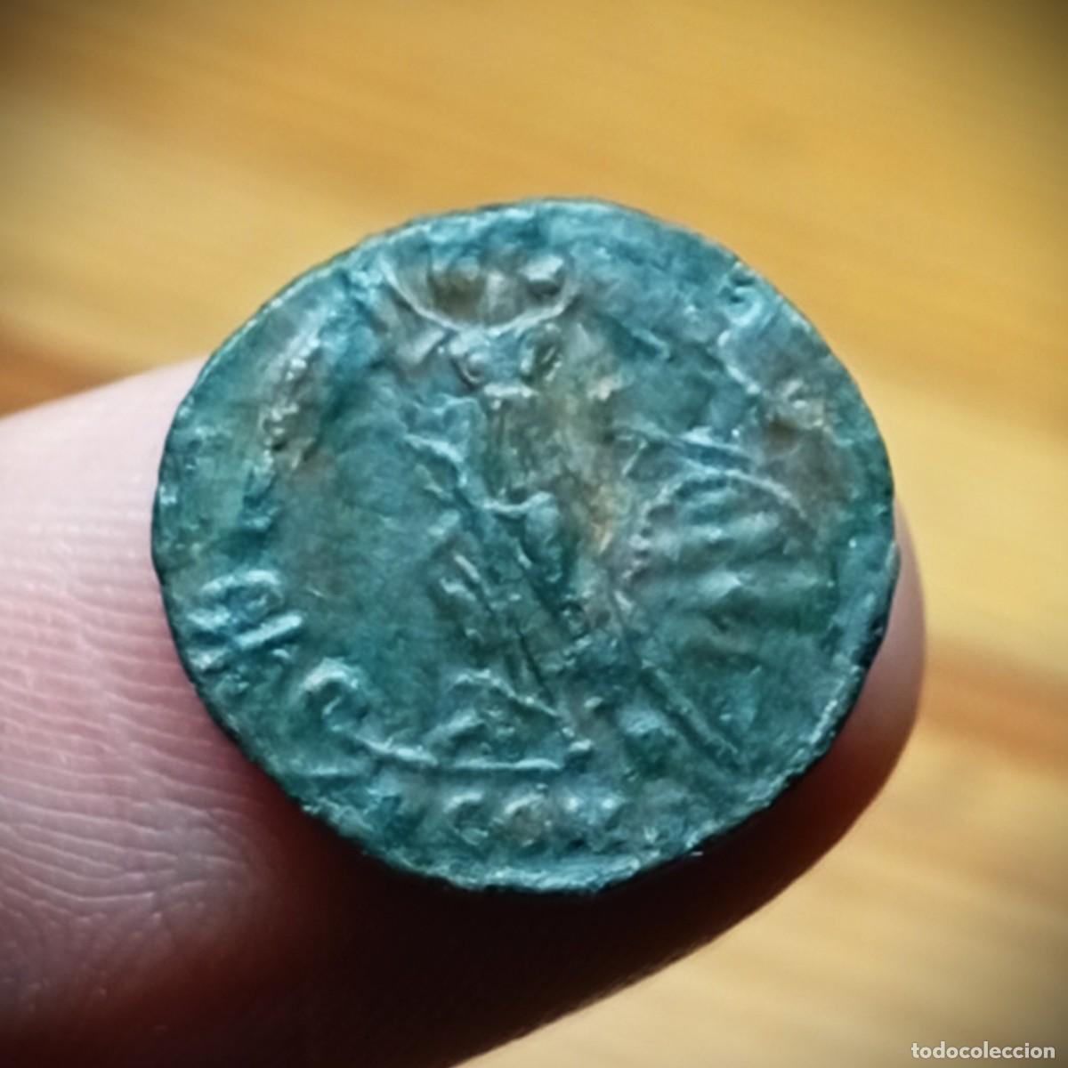 Monedas Imperio romano: Moneda Romana - Constantinopolis - Foto 2