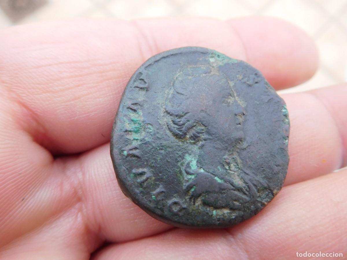 Monedas Imperio romano: Moneda romana sestercio de Faustina I - Foto 4