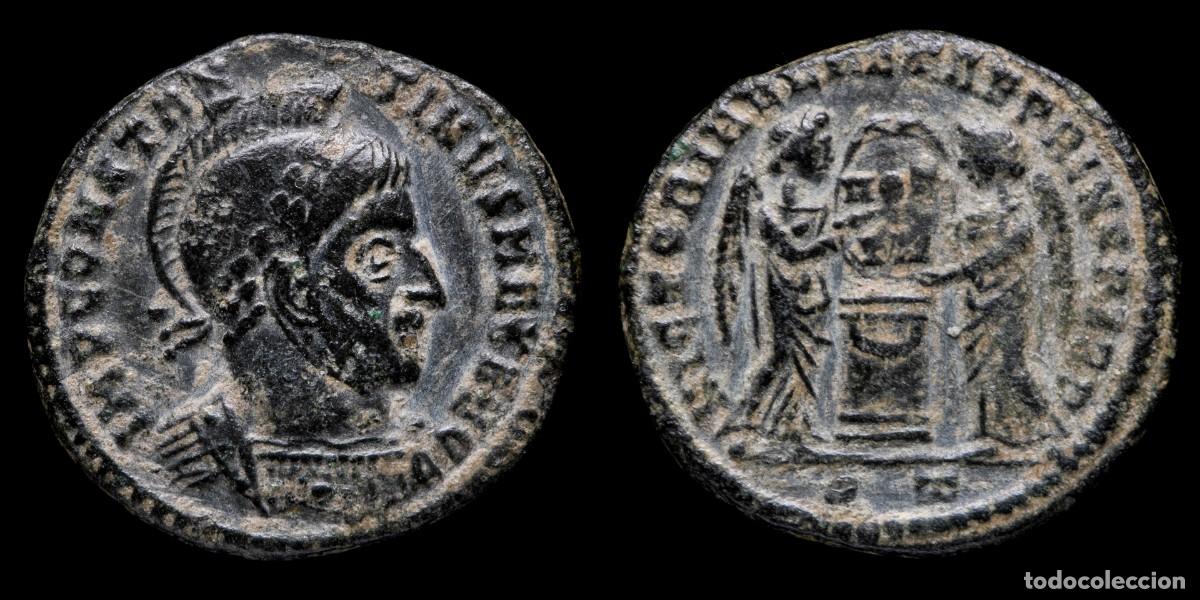 Monedas Imperio Romano: Constantine I - VICTORIAE LAETAE PRINC PERP, Ticinum - 17 mm / 2,99 gr.