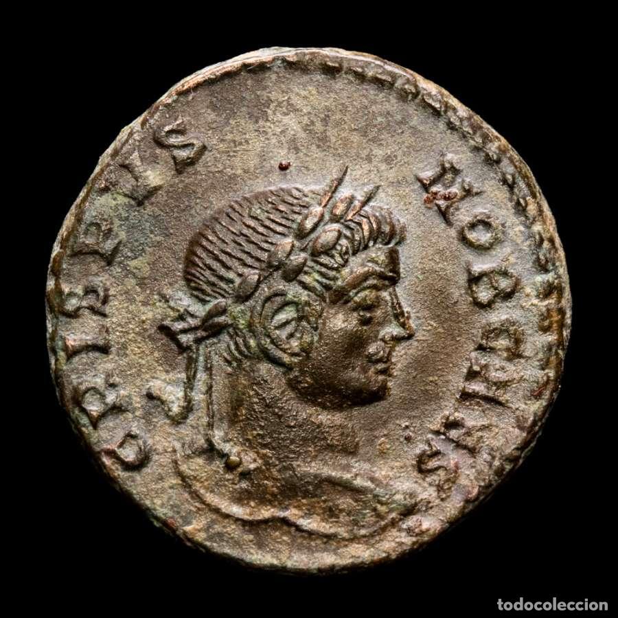 Monedas Imperio Romano: Crispo, Cesar, follis,Lugdunum BEATA TRANQVILLITAS C-R PLG (645)