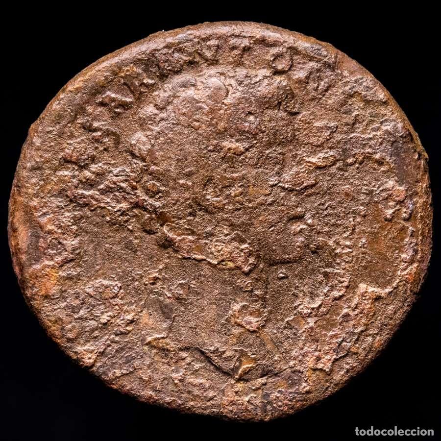 Monedas Imperio Romano: Marco Aurelio como cesar. Sestercio de bronce. Roma 151-152. Virtus