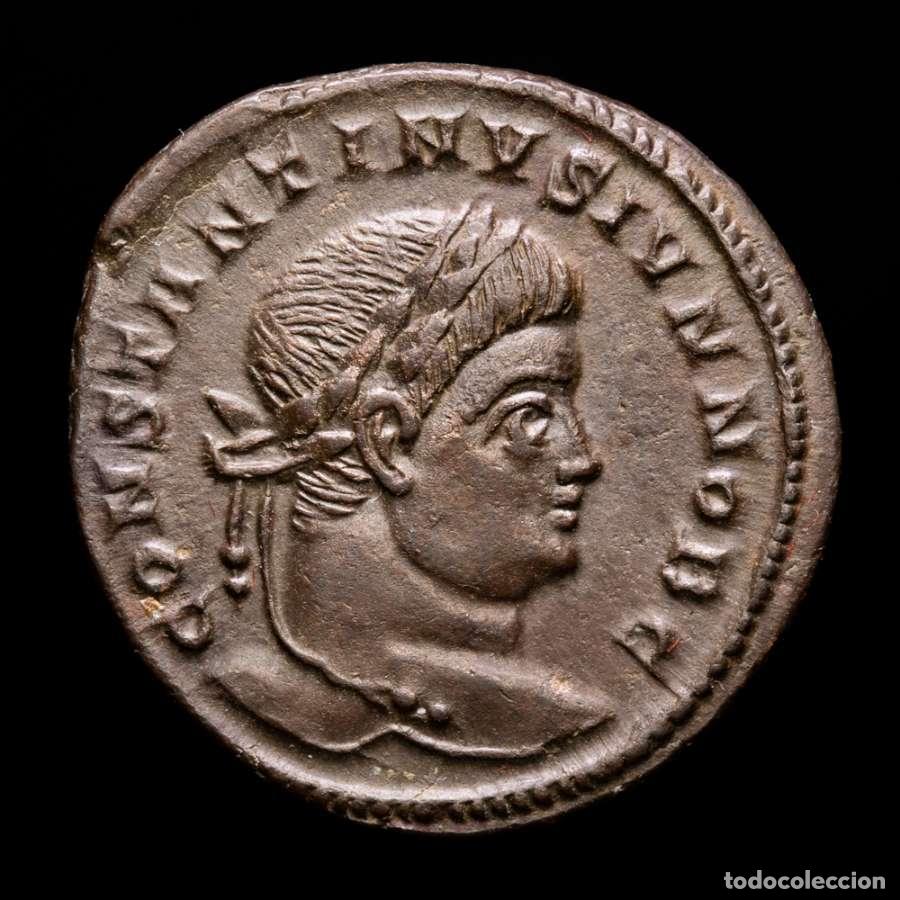 Monedas Imperio Romano: Constantino II Cesar 317/37 dC. Follis de Trier VOT X / STR◡ (692)