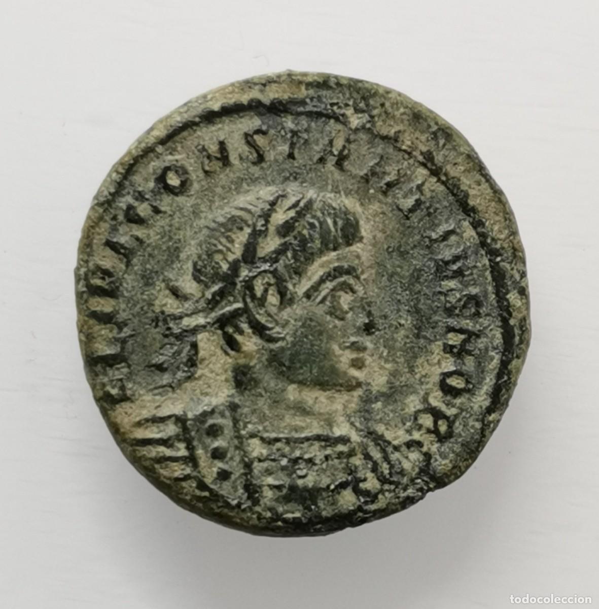 Monedas Imperio Romano: Constancio II Medio Centenional GLORIA EXERCITVS. (333-335 d.C.)