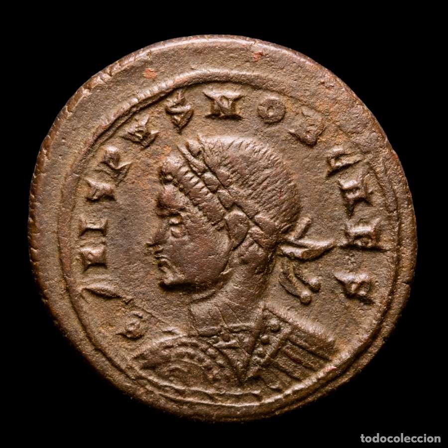 Monedas Imperio Romano: Crispo - &AElig; Follis - Trier 321 dC. BEATA TRANQVILLITAS / PTR (752)