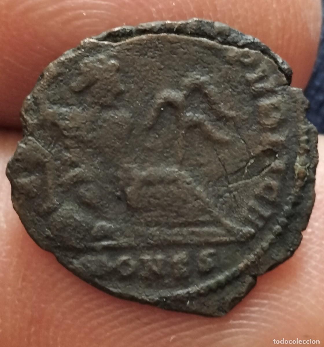 Monedas Imperio Romano: Muy rara moneda del emperador ANNIBALIANO. Constantinopla
