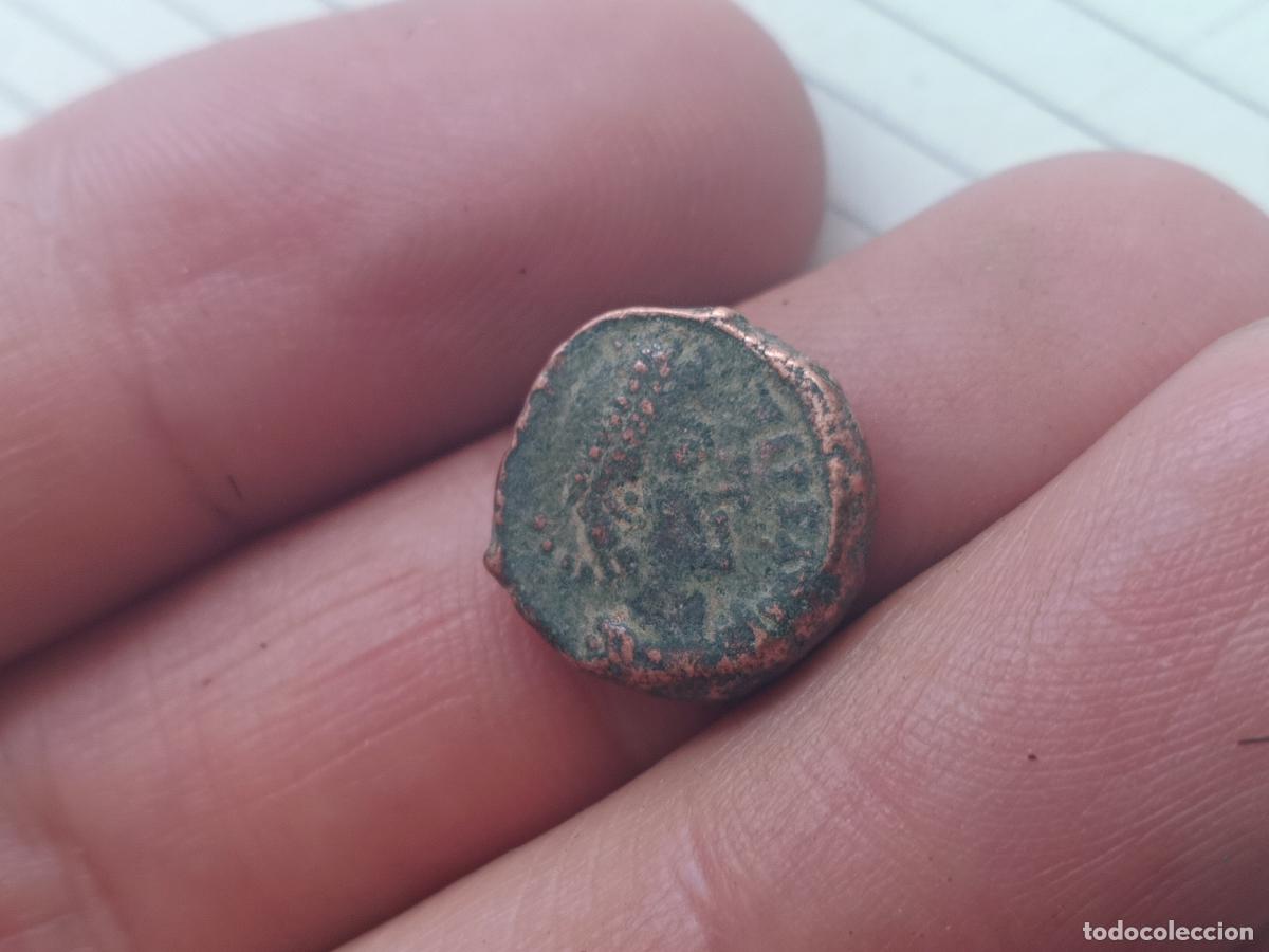 Monedas Imperio Romano: Romana bajo-imperial. Cospel grueso