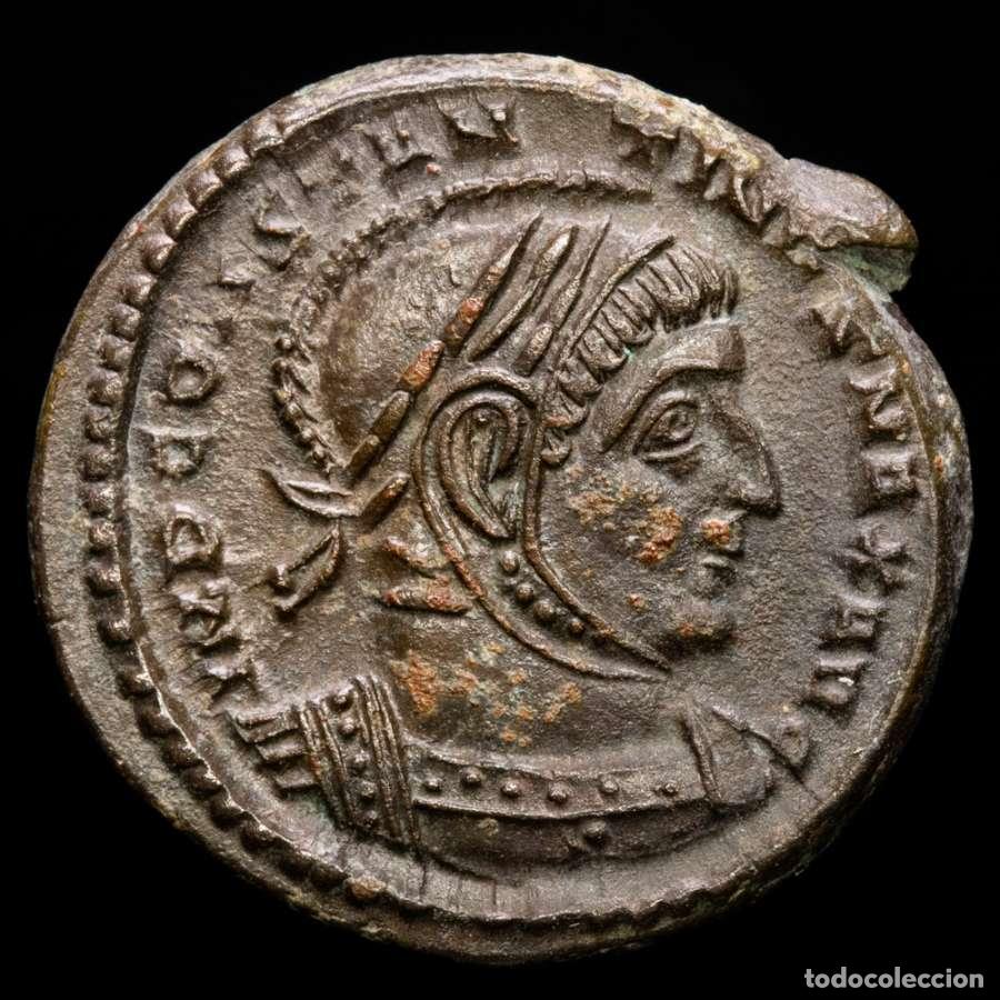 Monedas Imperio Romano: Constantino I - &AElig; Follis plateado. VICTORIAE LAETAE PRINC PERP STR