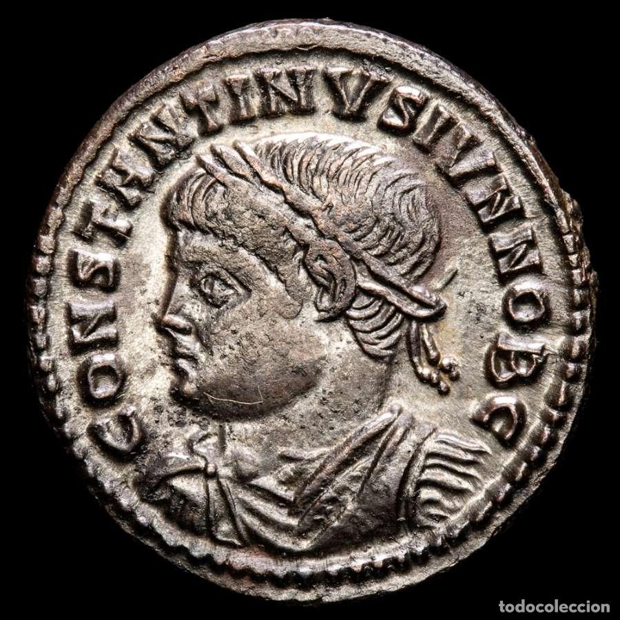 Monedas Imperio Romano: Constantino II, follis Arles VIRTVS AVGG S-F ARLT Puertas abiertas