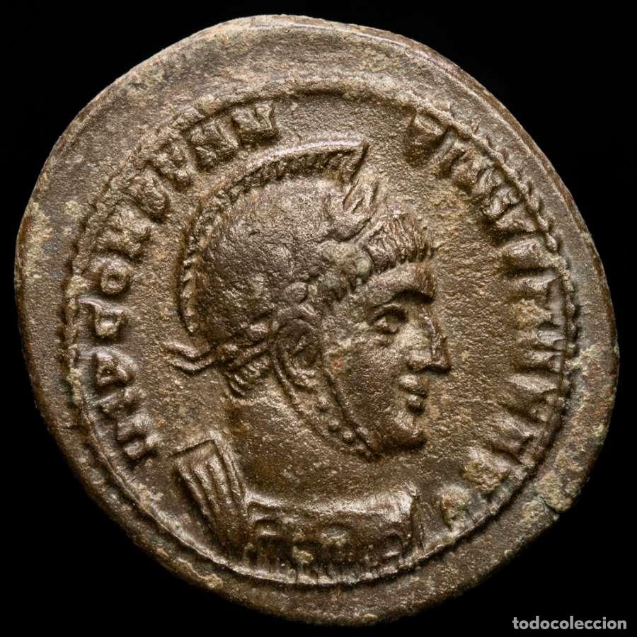 Monedas Imperio Romano: Constantino I &AElig; Follis Ticinum VICTORIAE LAETAE PRINC PERP TT
