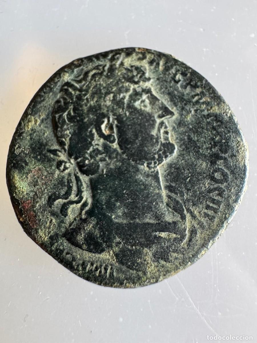 Monedas Imperio Romano: Adriano, Sestercio acu&ntilde;ado hacia el 119-121. 23,5 gr. Rev/ MONETA AUGUST SC