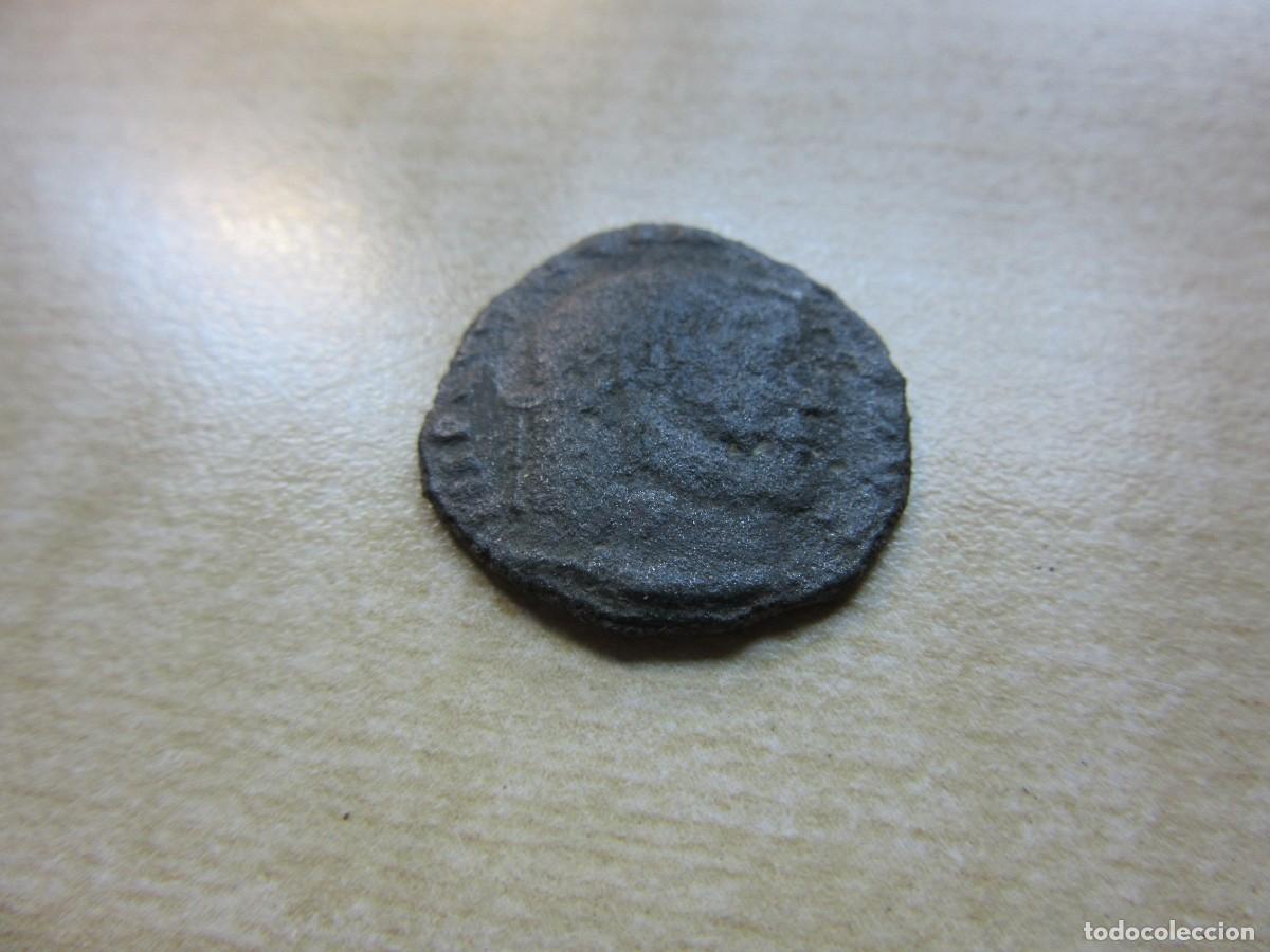 Monedas Imperio Romano: Follis de Constantino I 306-337 DC Reverso Iovi conservatori