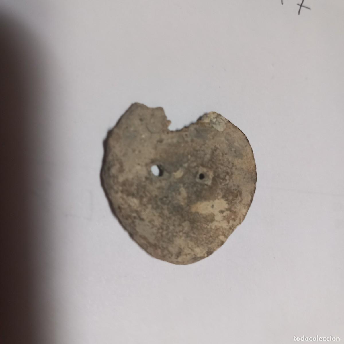 Monedas Imperio Romano: Antiguo boton de plomo de &eacute;poca romana.