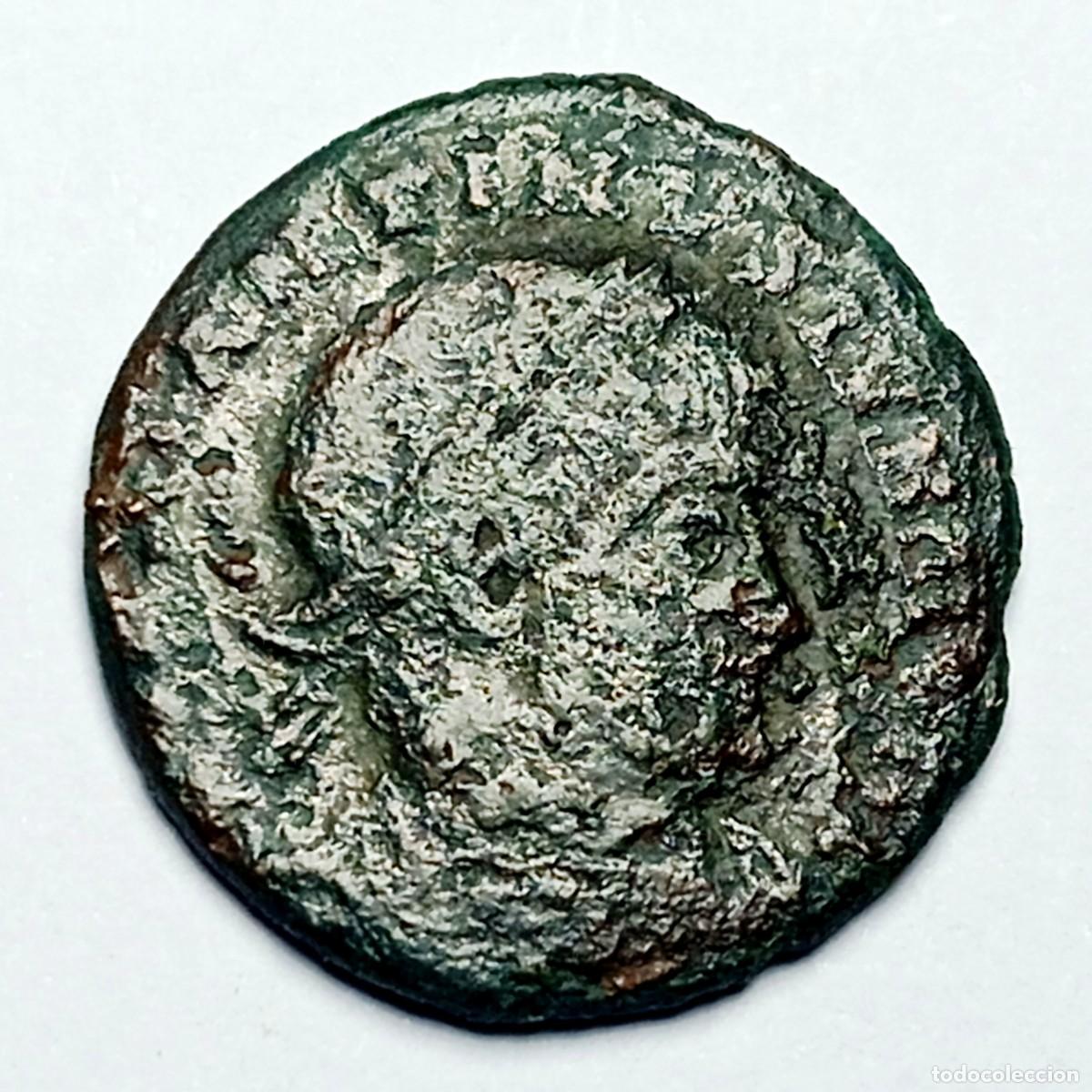 Monedas Imperio Romano: ⚜️ BBF9 9. Constantino II C&eacute;sar. Gloria Exercitvs. AE 17. 2,06 g