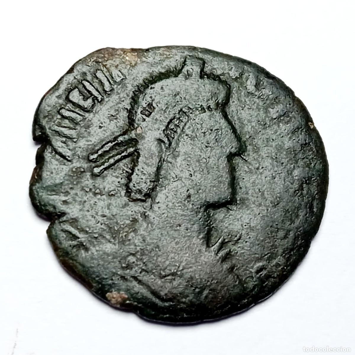 Monedas Imperio Romano: ⚜️ BBF4 6. Maiorina de Graciano. Imitaci&oacute;n b&aacute;rbara. 3,63 g. AE 20