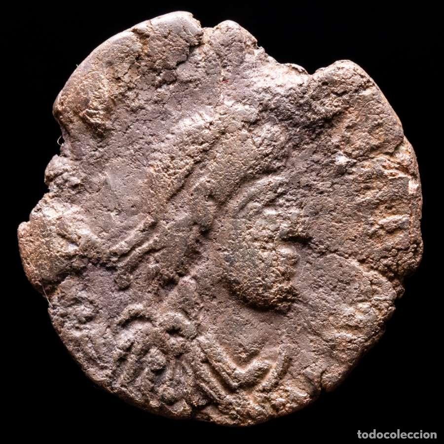 Monedas Imperio Romano: Graciano &AElig; Mairoina de estilo barbaro. REPARATIO REIPVB (4626)