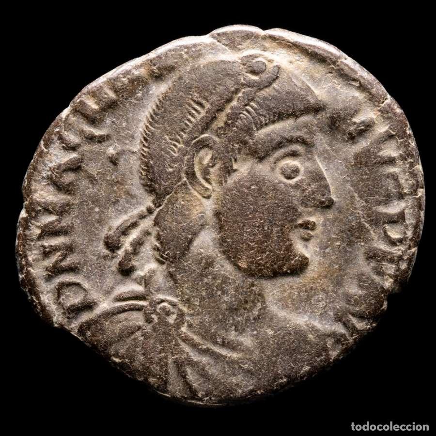 Monedas Imperio Romano: Magno Maximo. Maiorina, Arles, REPARATIO REIPVB / PCON (7000)