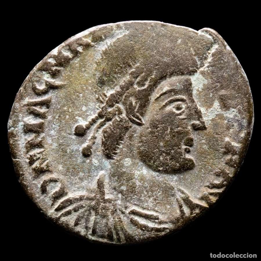 Monedas Imperio Romano: Magno Maximo. Maiorina, Arles, REPARATIO REIPVB / SCON (6998)