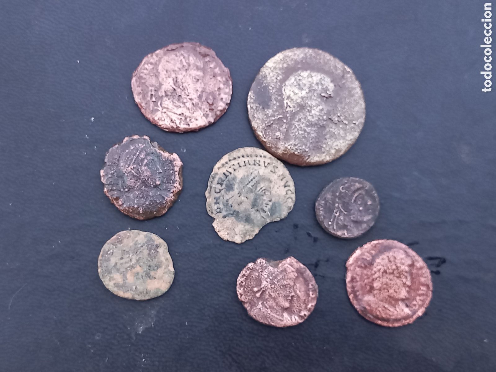 Monedas Imperio romano: Conjunto de 8 monedas romanas bajo Imperio - Foto 1