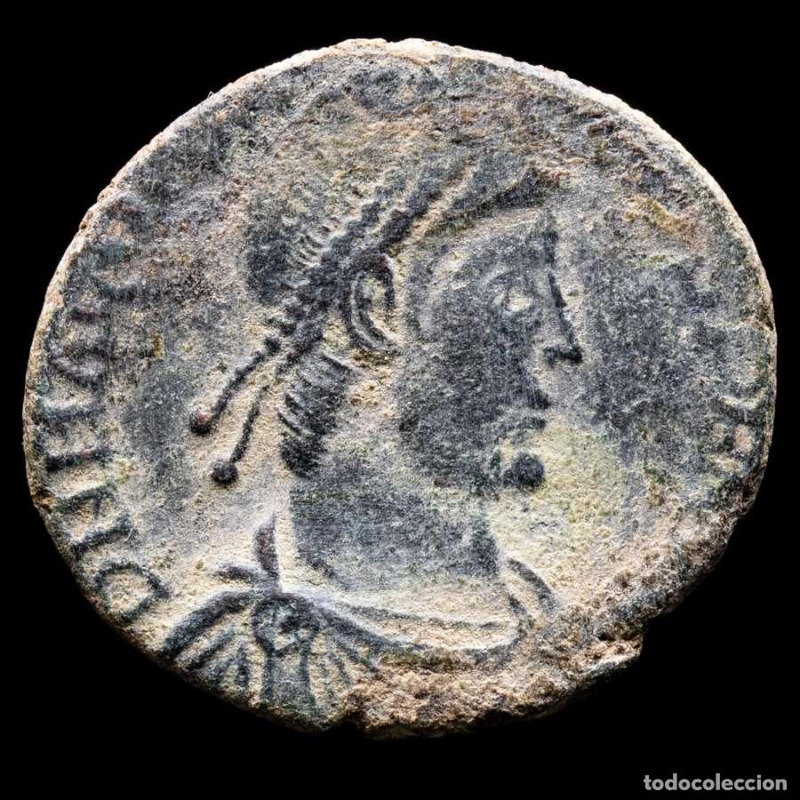 Monedas Imperio Romano: Magno Maximo 383-388 dC. Maiorina, REPARATIO REIPVB (8208)