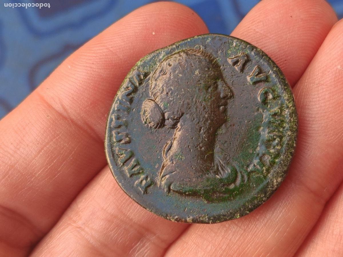 Monedas Imperio Romano: Sestercio de Faustina madre, p&aacute;tina original