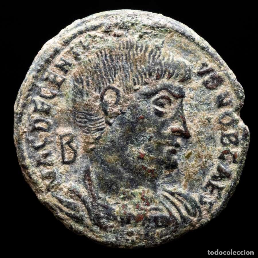 Monedas Imperio Romano: Decencio Cesar. Dos Victorias con escudo VOT V MVLT X ✩ / RB (4631)