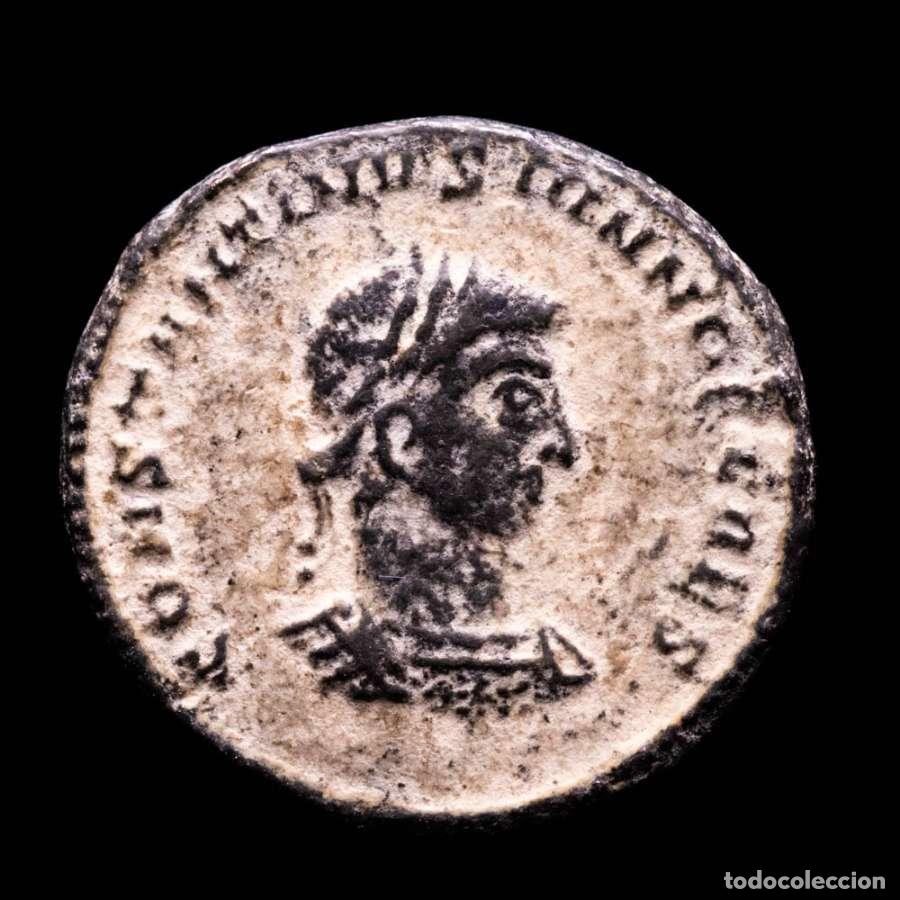 Monedas Imperio Romano: Constantino II Follis. Siscia 318 dC CLARITAS REIPVB / ЄSIS (3290)