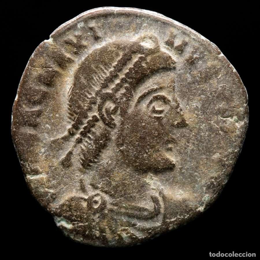 Monedas Imperio Romano: Magno Maximo. Maiorina, Arles, REPARATIO REIPVB / TCON (3593)