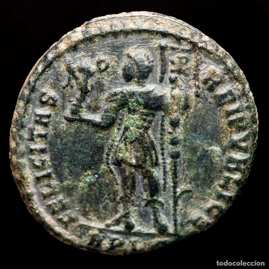 Monedas Imperio Romano: Magnencio AE23 Maiorina. Lugdunum. FELICITAS - REI PVBLICAE // RPLG