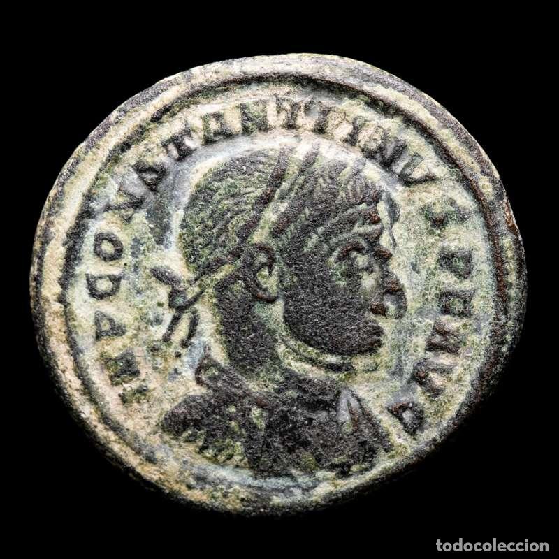 Monedas Imperio Romano: Constantino I (306-337) follis, Arles.SOLI INVICTO COMITI S/F PARL