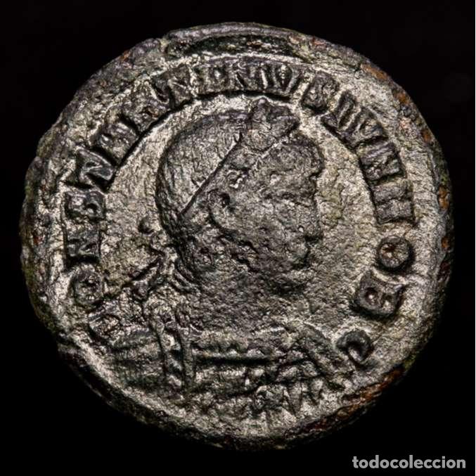 Monedas Imperio Romano: Constantino II Cesar (330-333 ) follis Nicomedia GLORIA EXERCITVS