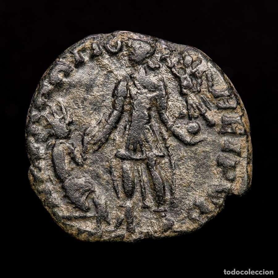 Monedas Imperio Romano: Magno Maximo (383-388 dC) maiorina. Arles. REPARATIO REIPVB / TCON.