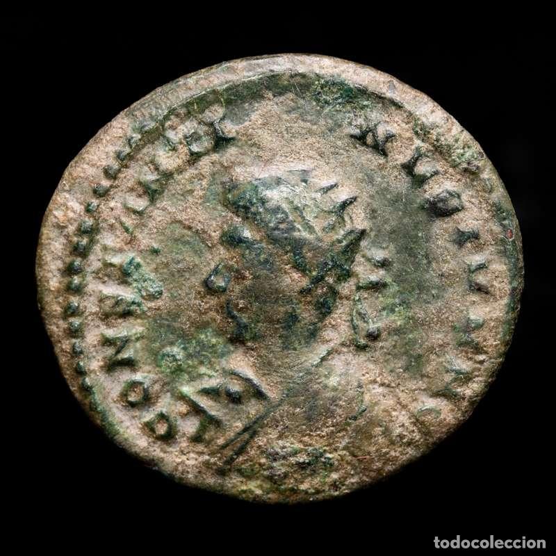 Monedas Imperio Romano: Constantino II &AElig; Follis Radiado Londres BEATA TRANQVLLITAS P-A PLON