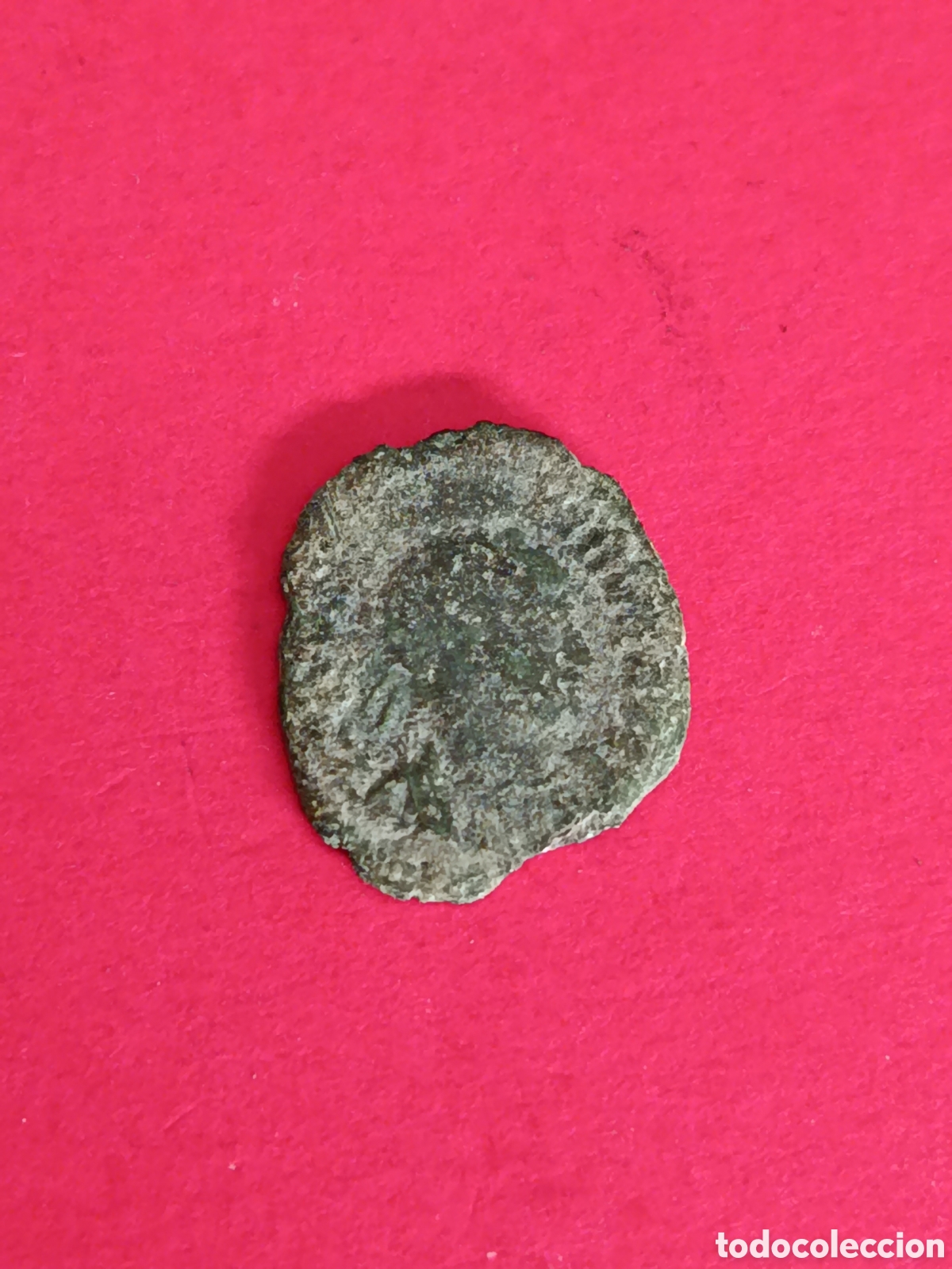 Monedas Imperio Romano: MONEDA ROMANA DEL BAJO IMPERIO. 1,16 GR. 1,5 CM.