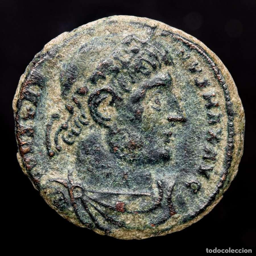Monedas Imperio Romano: Constantino I (307-337) follis. Arles GLORIA EXERCITVS / PCONS