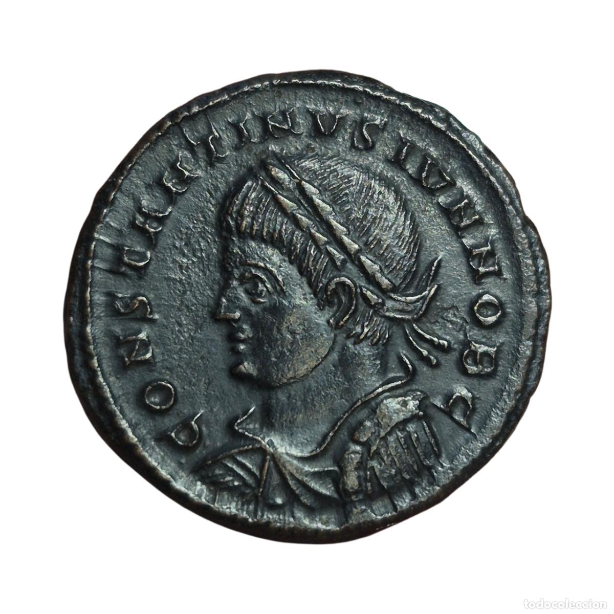 Monedas Imperio romano: NT/ FOLLIS CONSTANTINO II REV. PUERTA DE CAMPAMENTO (A1198)