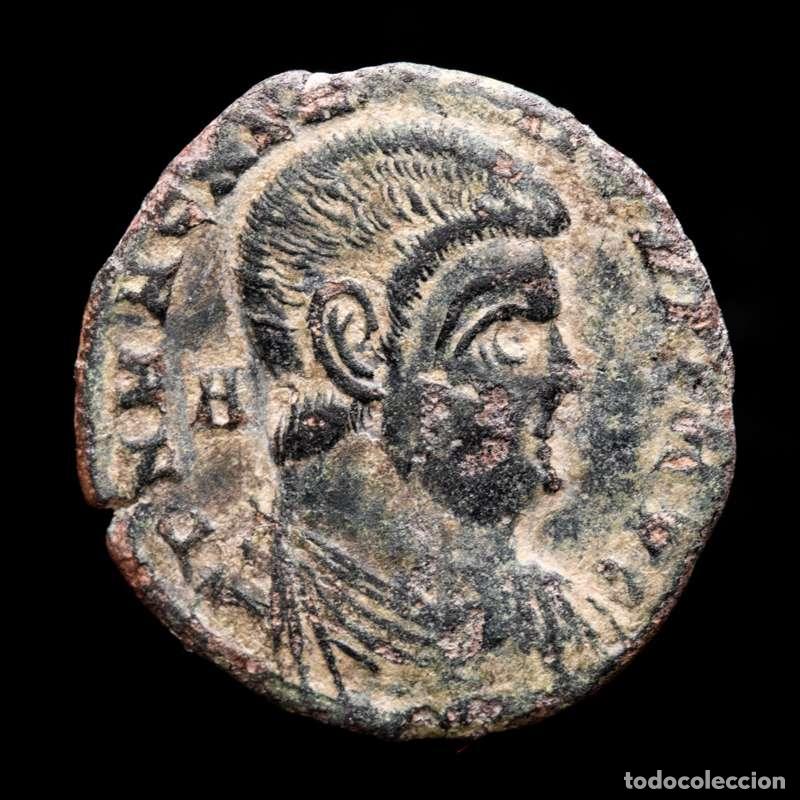 Monedas Imperio romano: Magnencio 351-352 dC. &AElig; Maiorina - Roma Dos Victorias ☆ (4415)