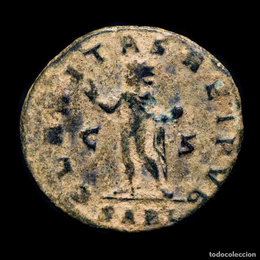 Monedas Imperio romano: Constantino II - Follis. Arles. 318 dC CLARITAS REIPVB C-S SARL