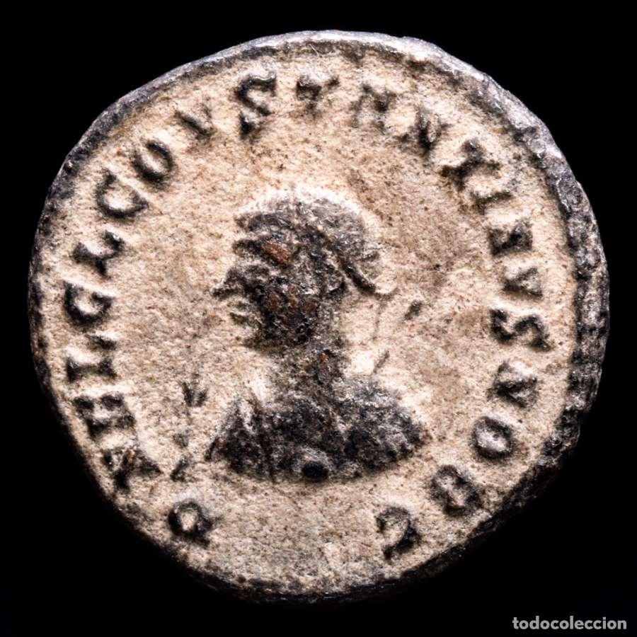 Monedas Imperio romano: Constantino I follis Heraclea PROVIDENTIAE AVGG SMHE Puerta camp.