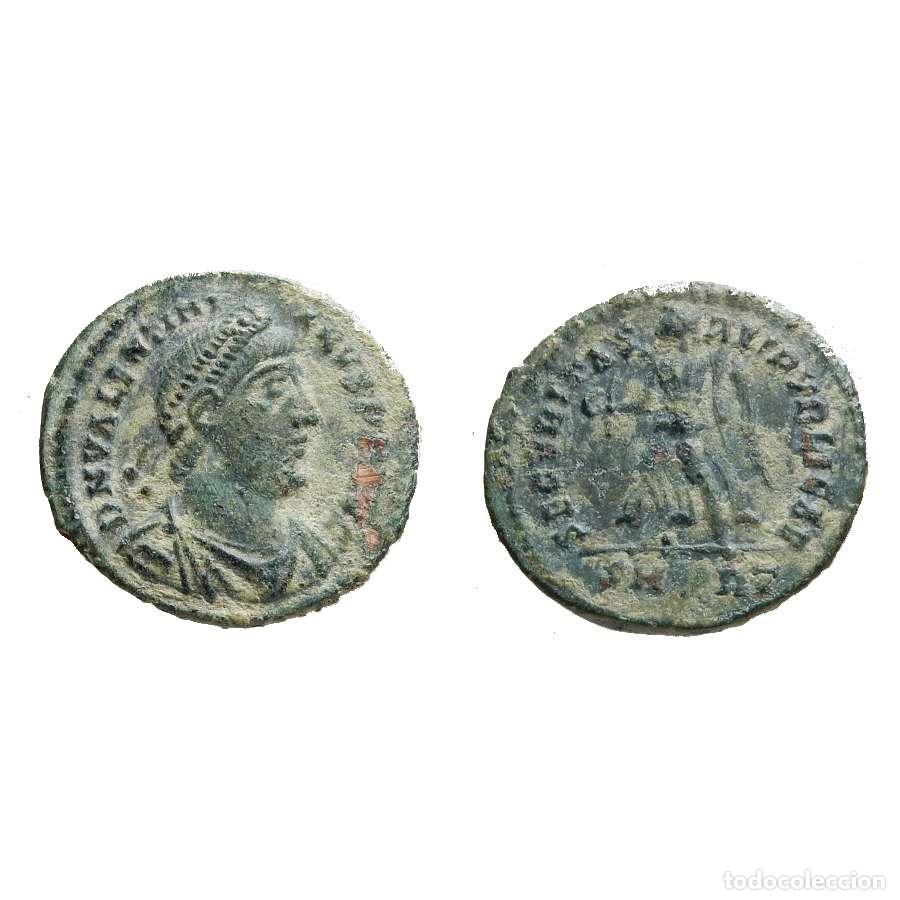 Monedas Imperio romano: Valentiniano I Follis Roma SECVRITAS REIPVBLICAE. 923-M