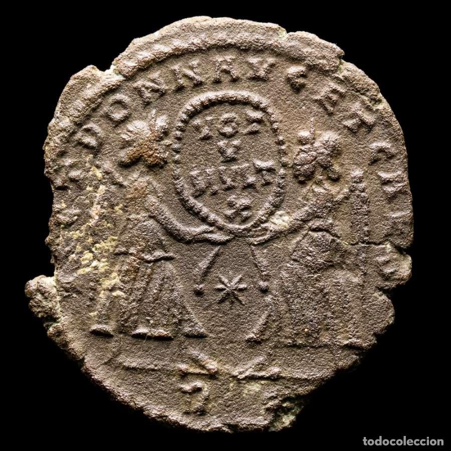 Monedas Imperio romano: Magnencio 350-353 dC. AE Maiorina, Roma - Victorias ✩ / RP (8176)