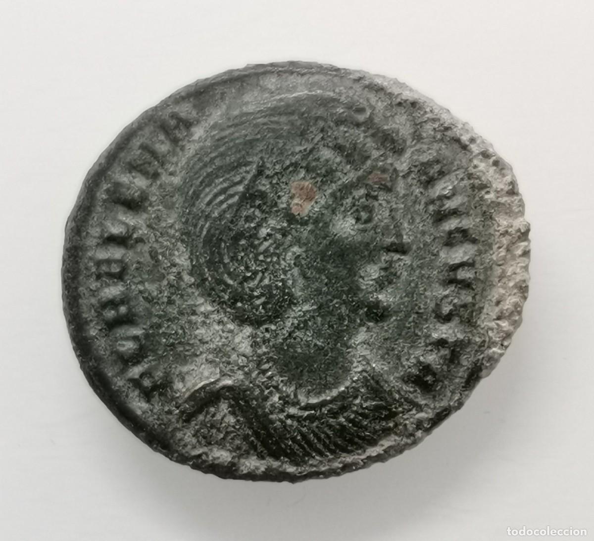 Monedas Imperio romano: HELENA - FOLLIS -SECVRITAS REIPVBLICE (324-329 d.C.) THESSALONICA.