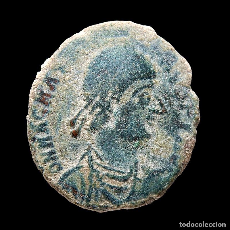 Monedas Imperio romano: Magno Maximo. Maiorina, Arles, REPARATIO REIPVB / PCON. A68-M