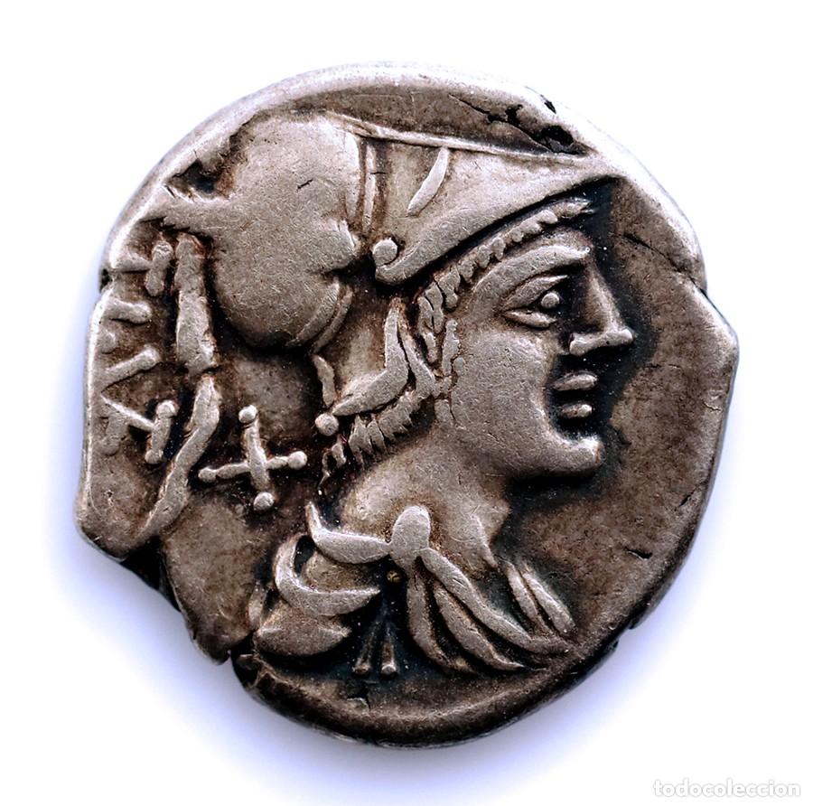 Monedas Imperio romano: SC-Republica Romana. T. Veturius. Denario, Roma. 137 a.C. MBC+/VF+ Plata 3,9 g