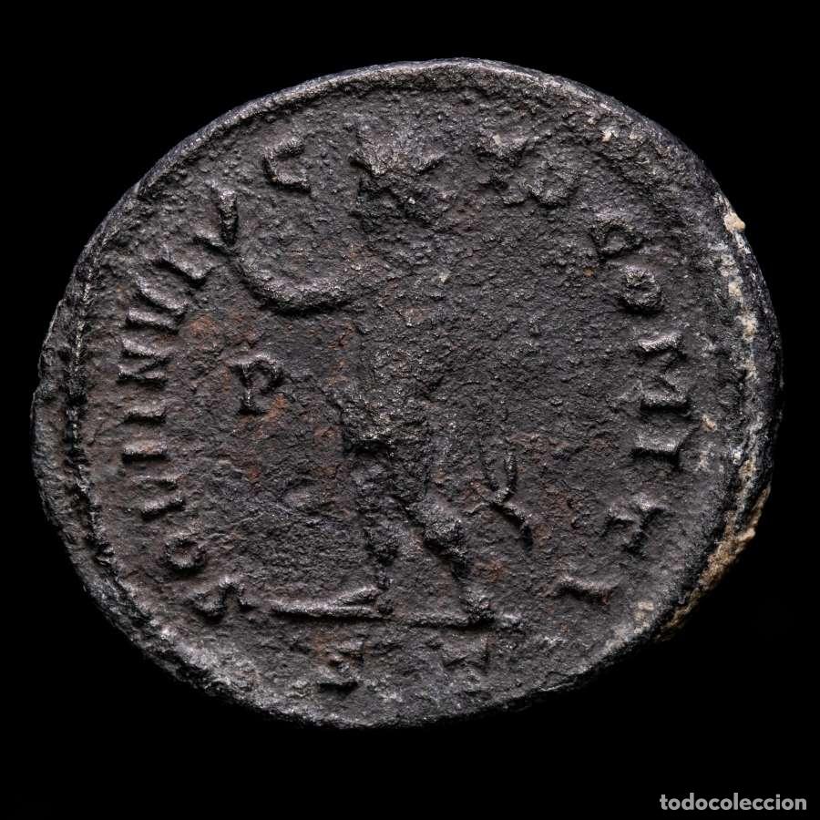 Monedas Imperio romano: Constantino I - Follis Bronce. Ticinum. SOLI INVICTO COMITI - P ST