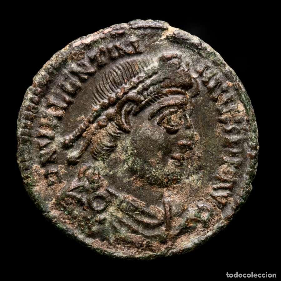 Monedas Imperio romano: Valentiniano I AE18. Siscia M&middot;/RQ BSISC. GLORIA ROMANORVM. 364-375.