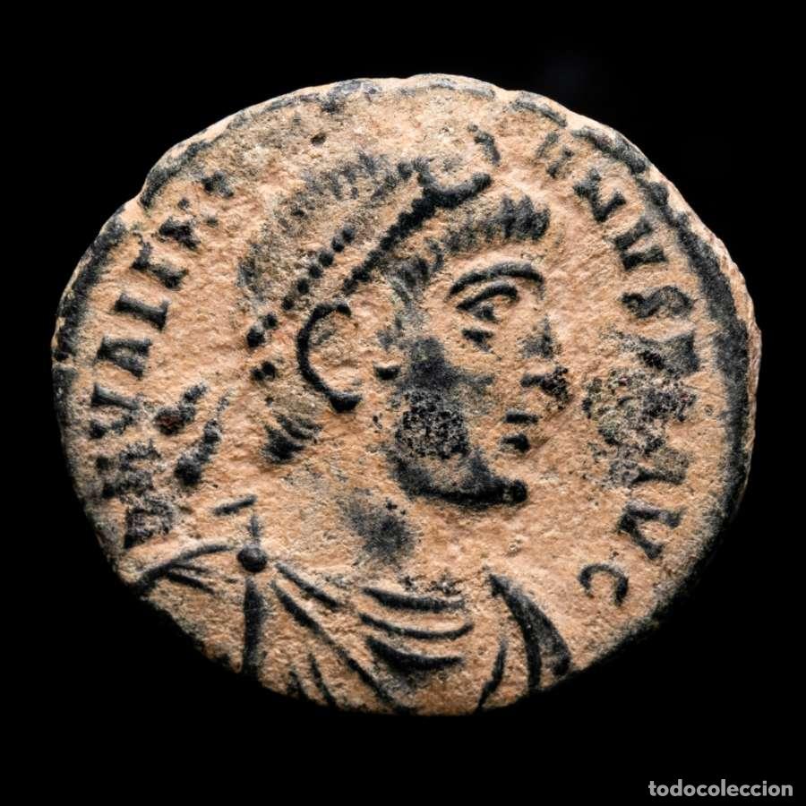 Monedas Imperio romano: Valente (364-378 d.C.) AE18, Roma. SECVRITAS REIPVBLICAE. SM❦RP