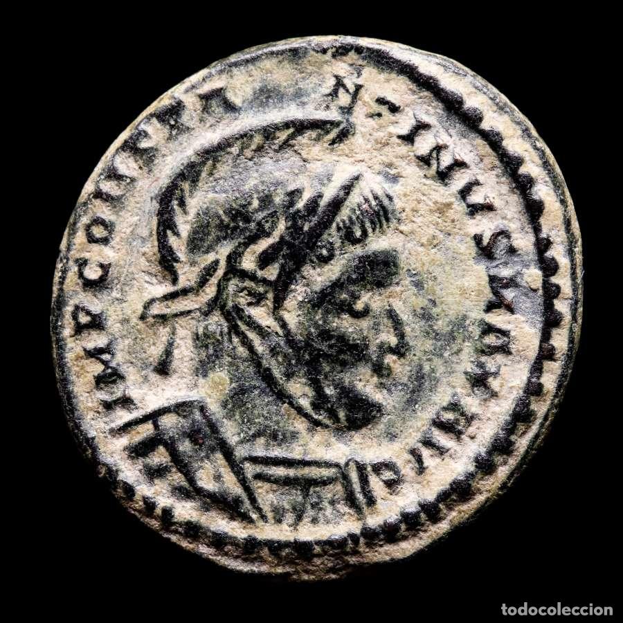 Monedas Imperio romano: Constantino I - &AElig; Follis Londres VICTORIAE LAETAE PRINC PERP / PLN